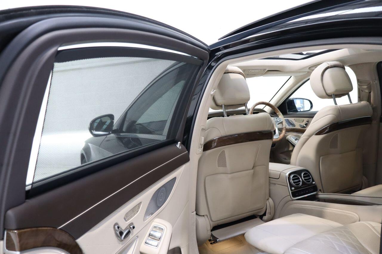 Mercedes-Benz S-Class view 22