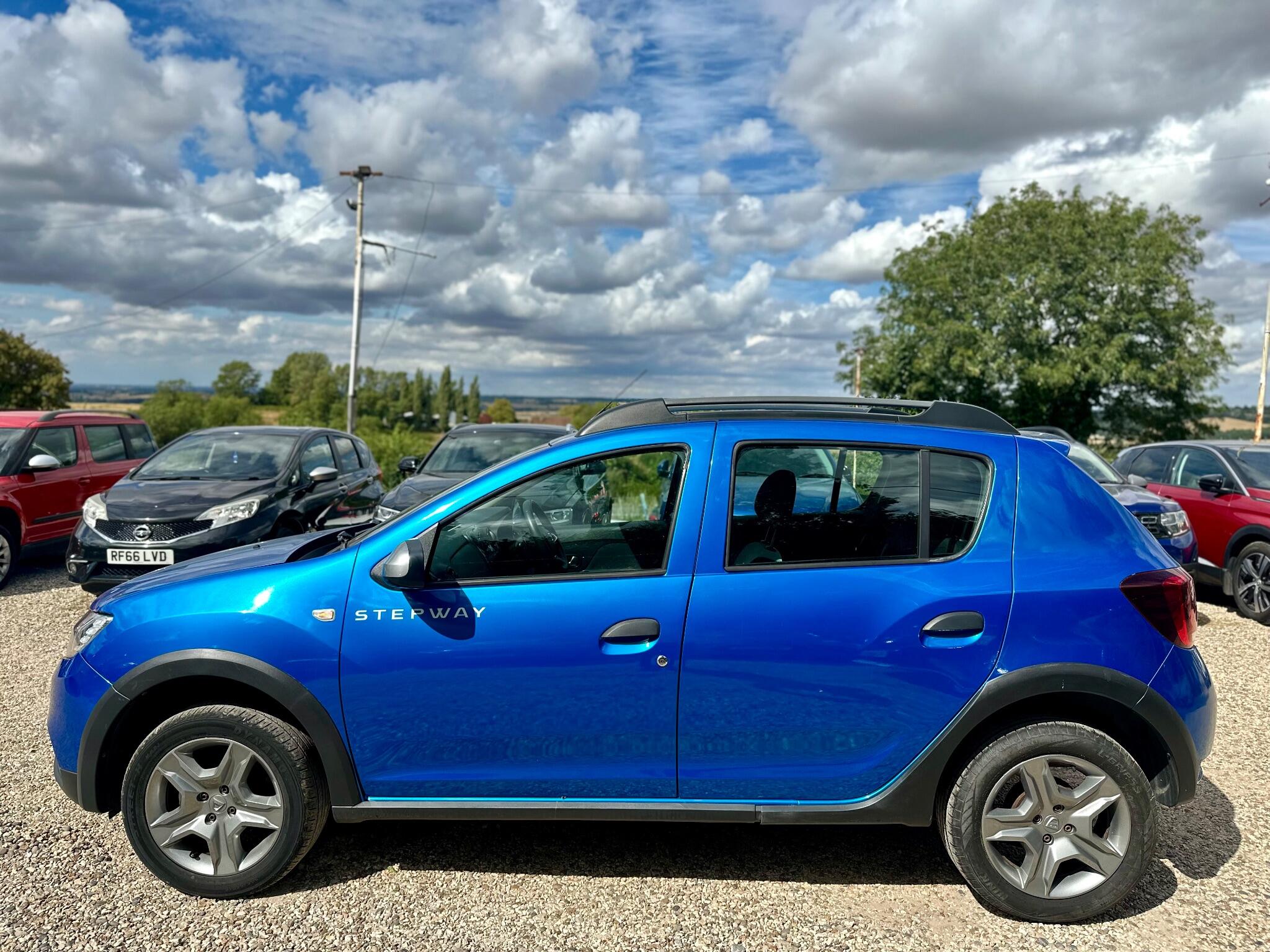 Dacia Sandero view 9