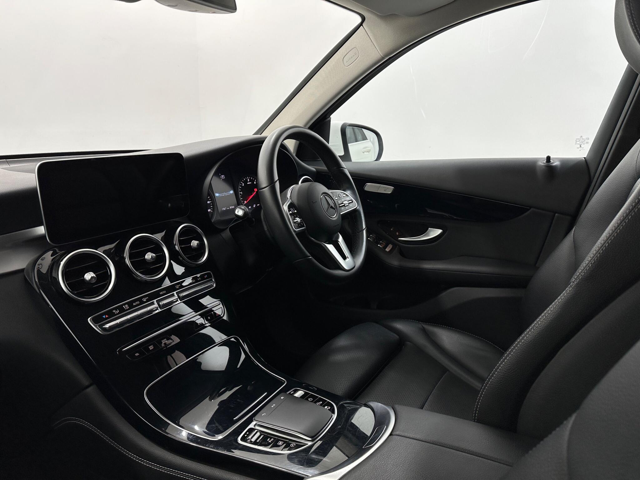 Mercedes-Benz GLC view 31