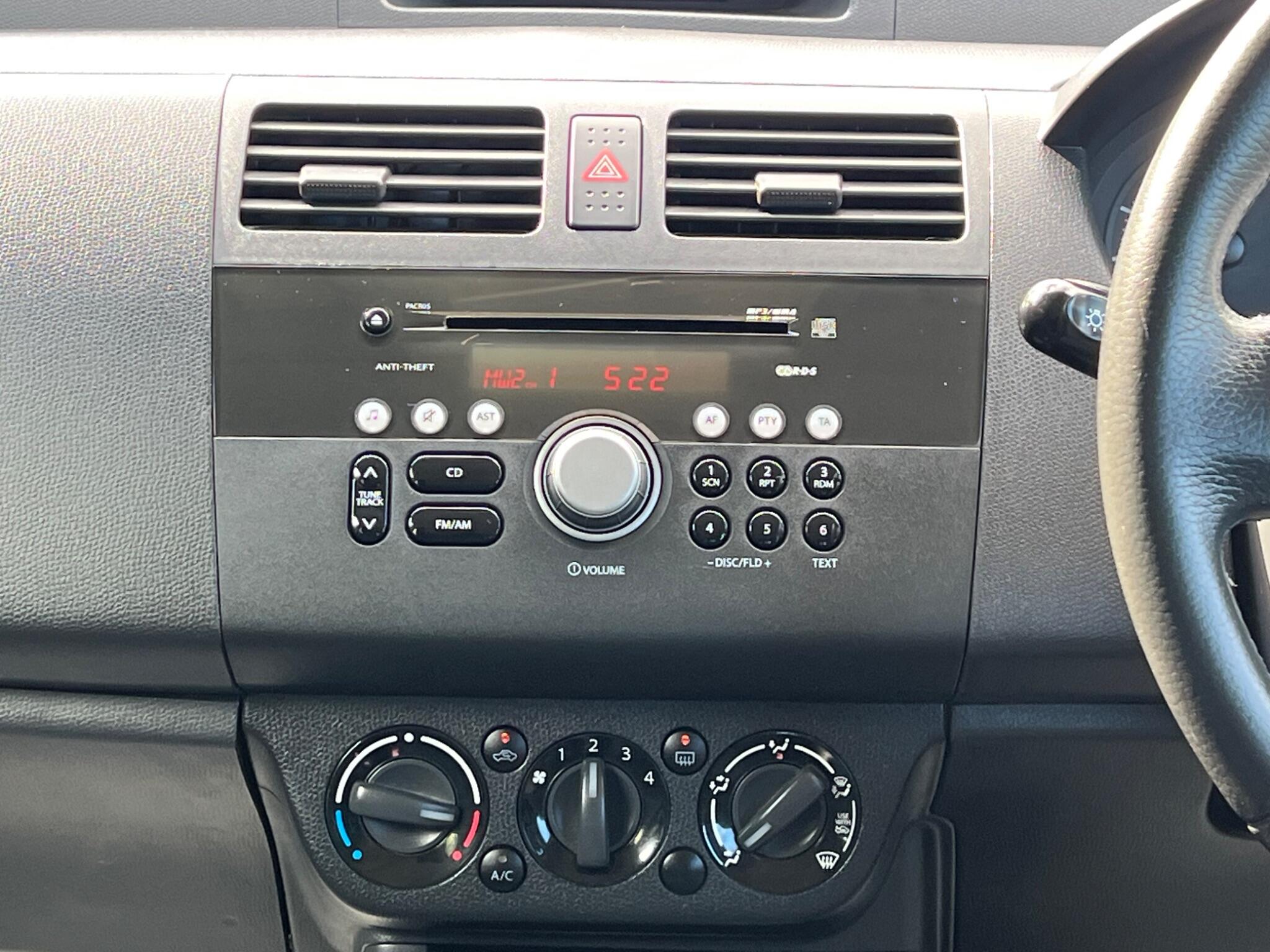 Suzuki Swift view 30
