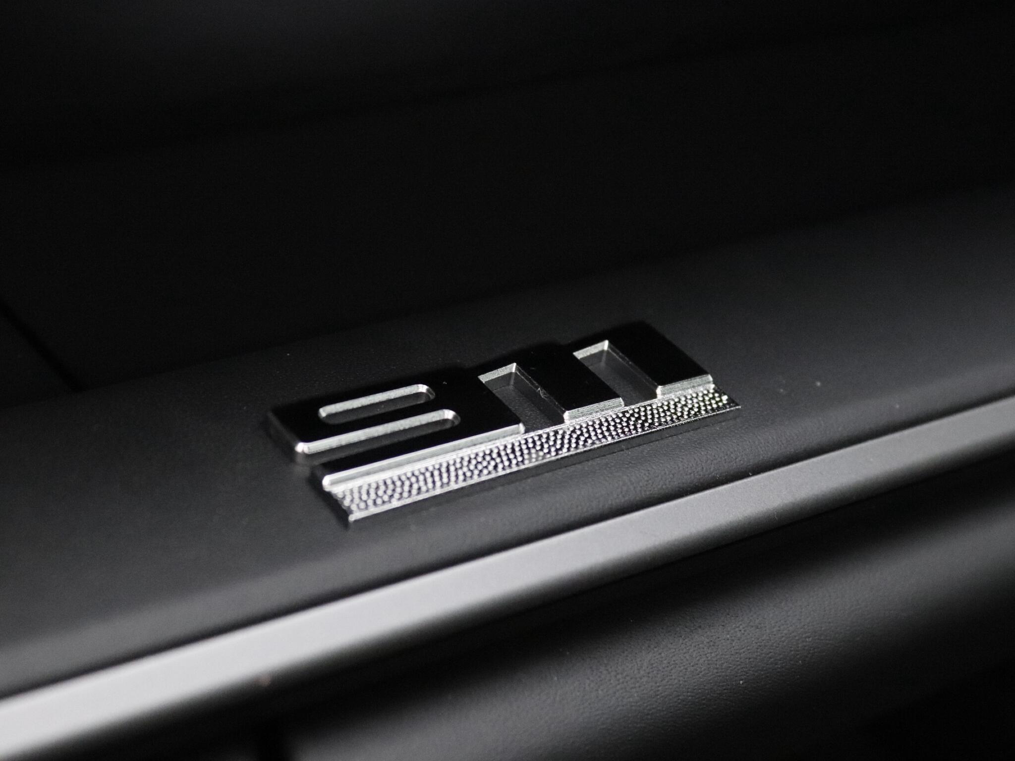 Porsche 911 view 30