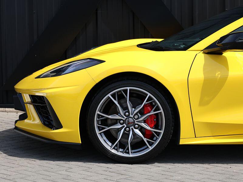 Chevrolet Corvette view 10