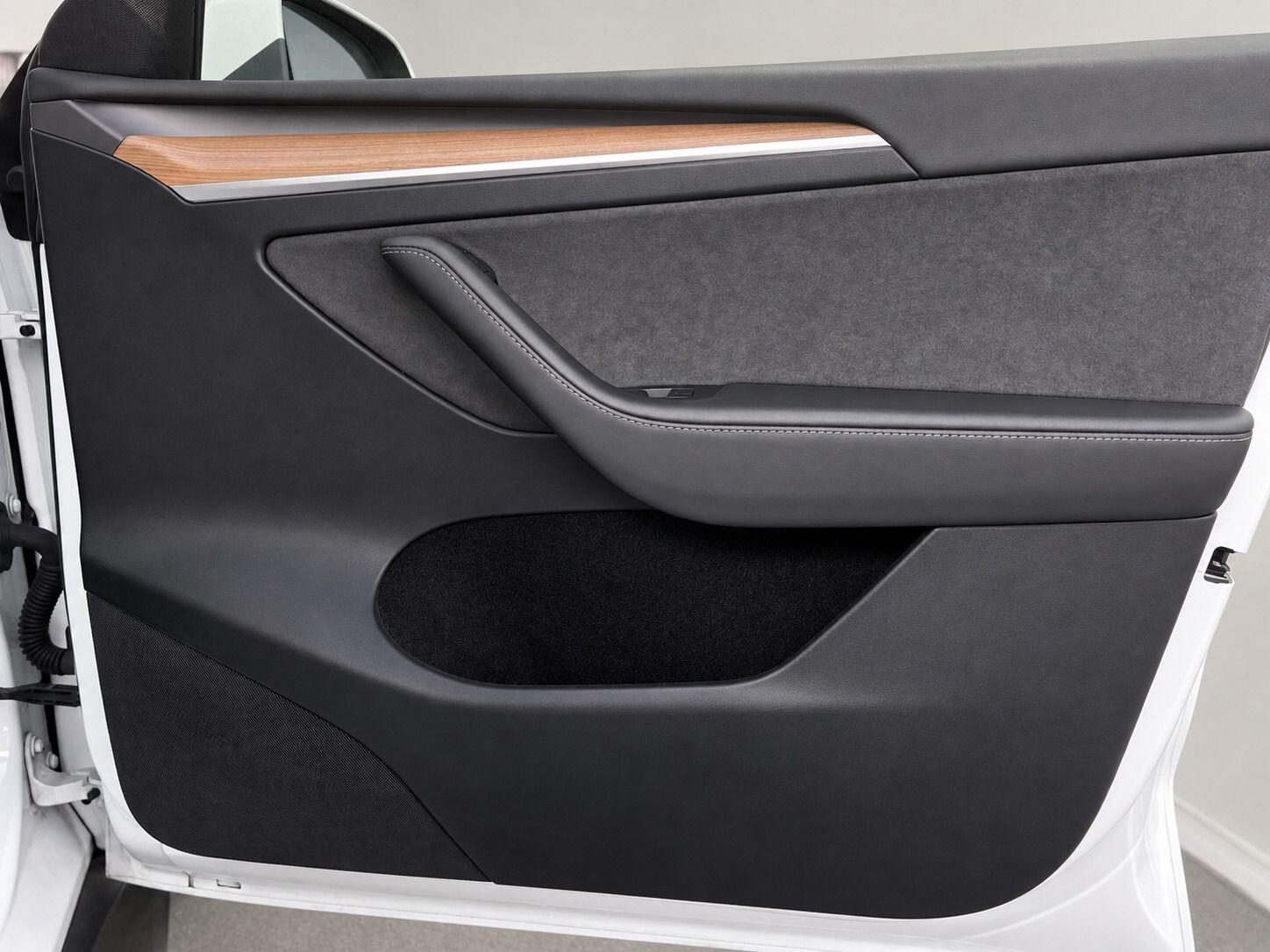 Tesla Model Y view 14