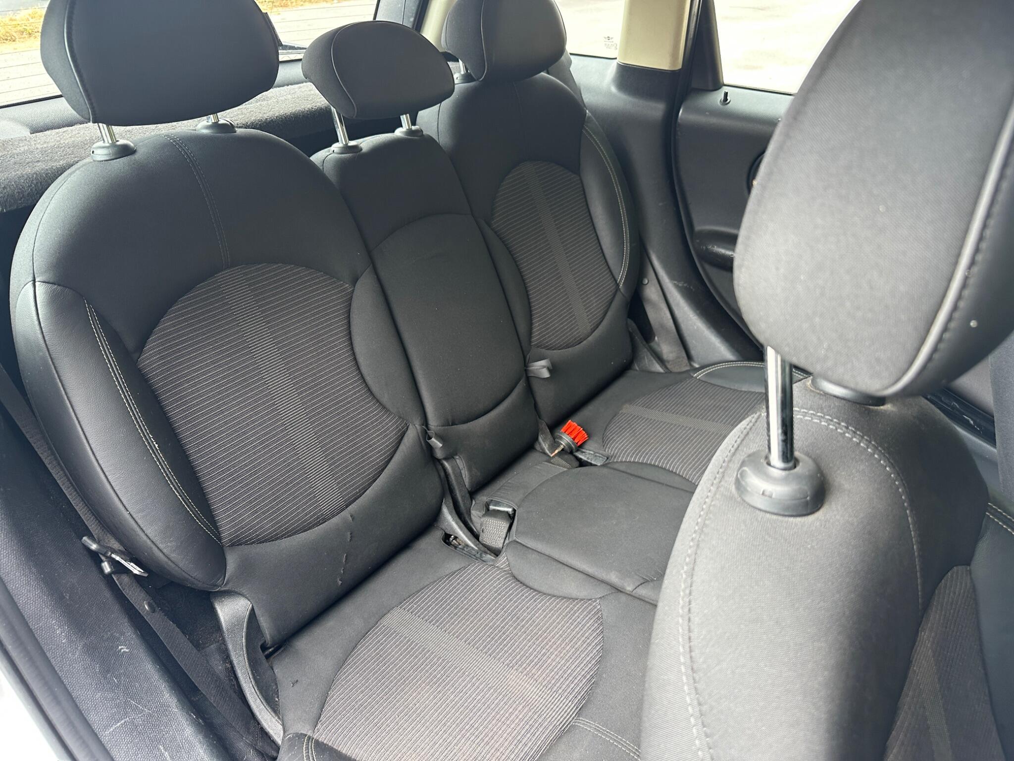 Mini Countryman view 19