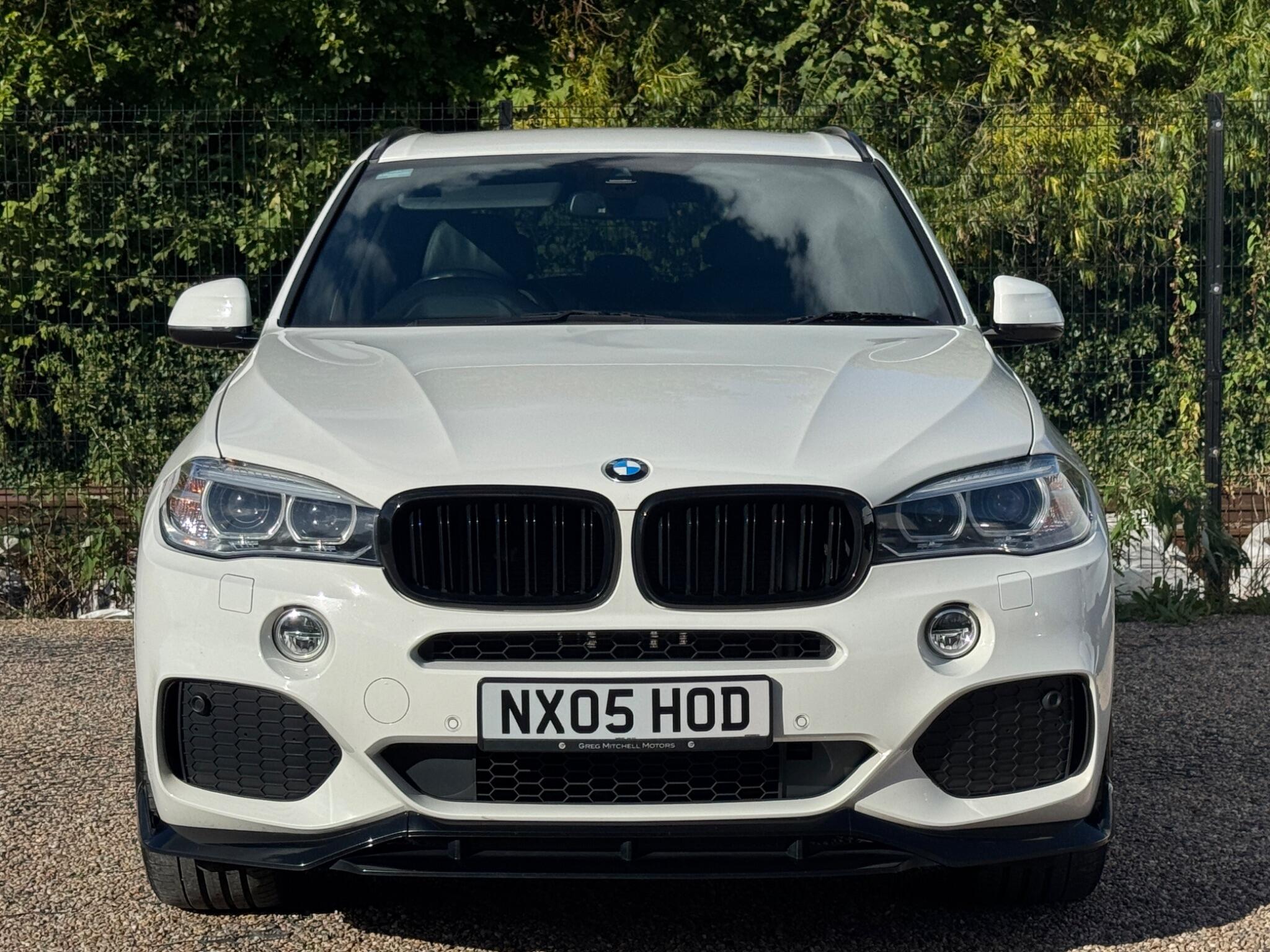 BMW X5 view 14