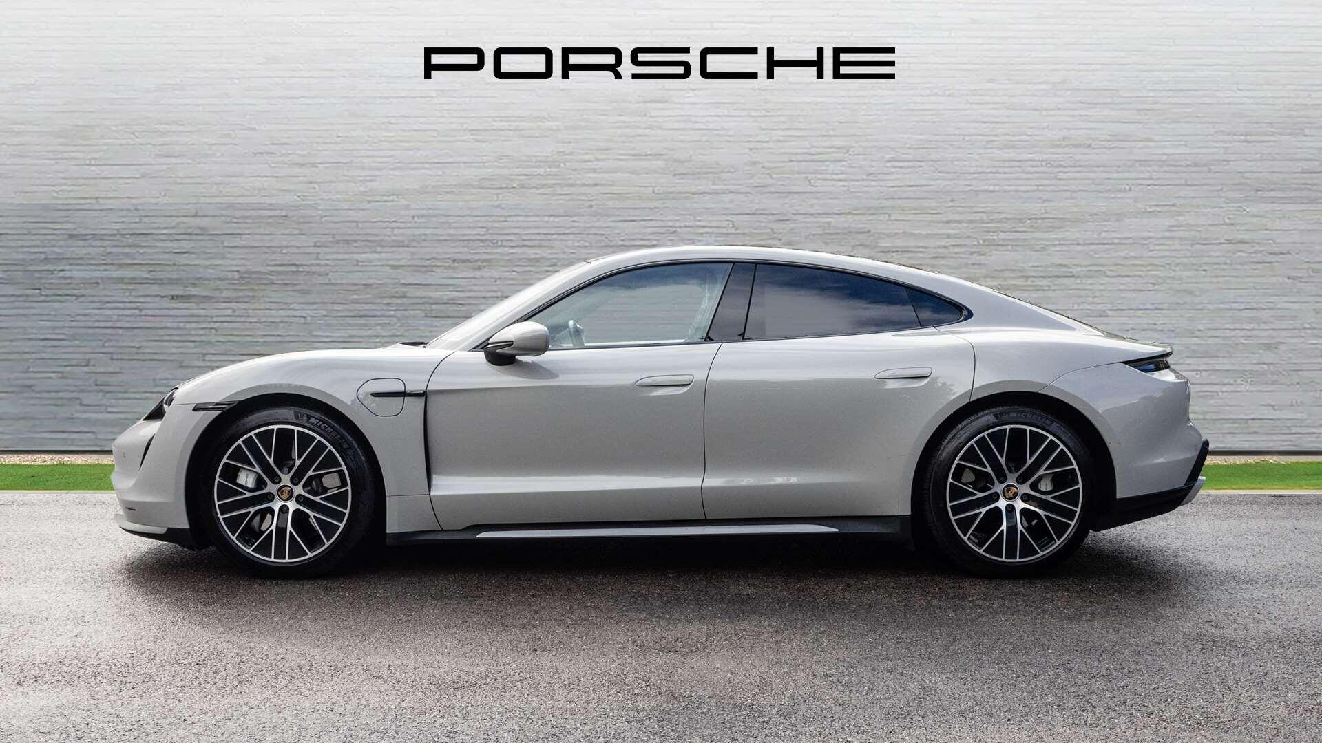 Porsche Taycan view 8
