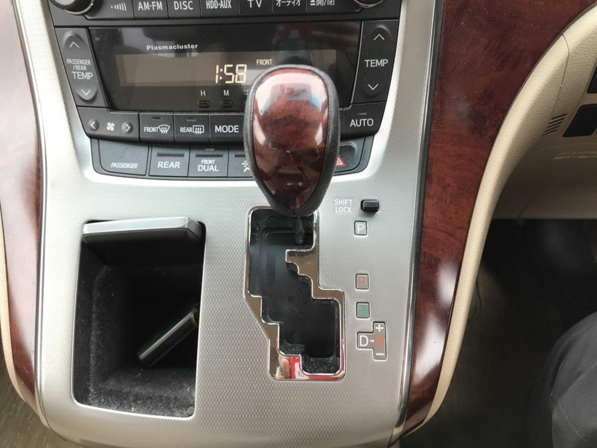 Toyota Alphard view 22