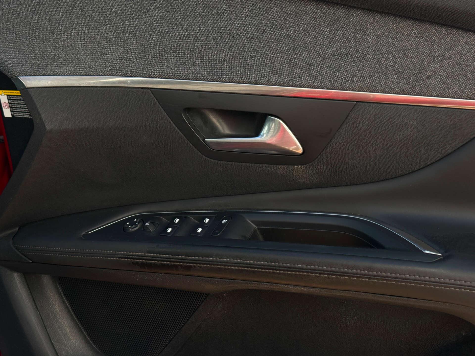 Peugeot 3008 view 21