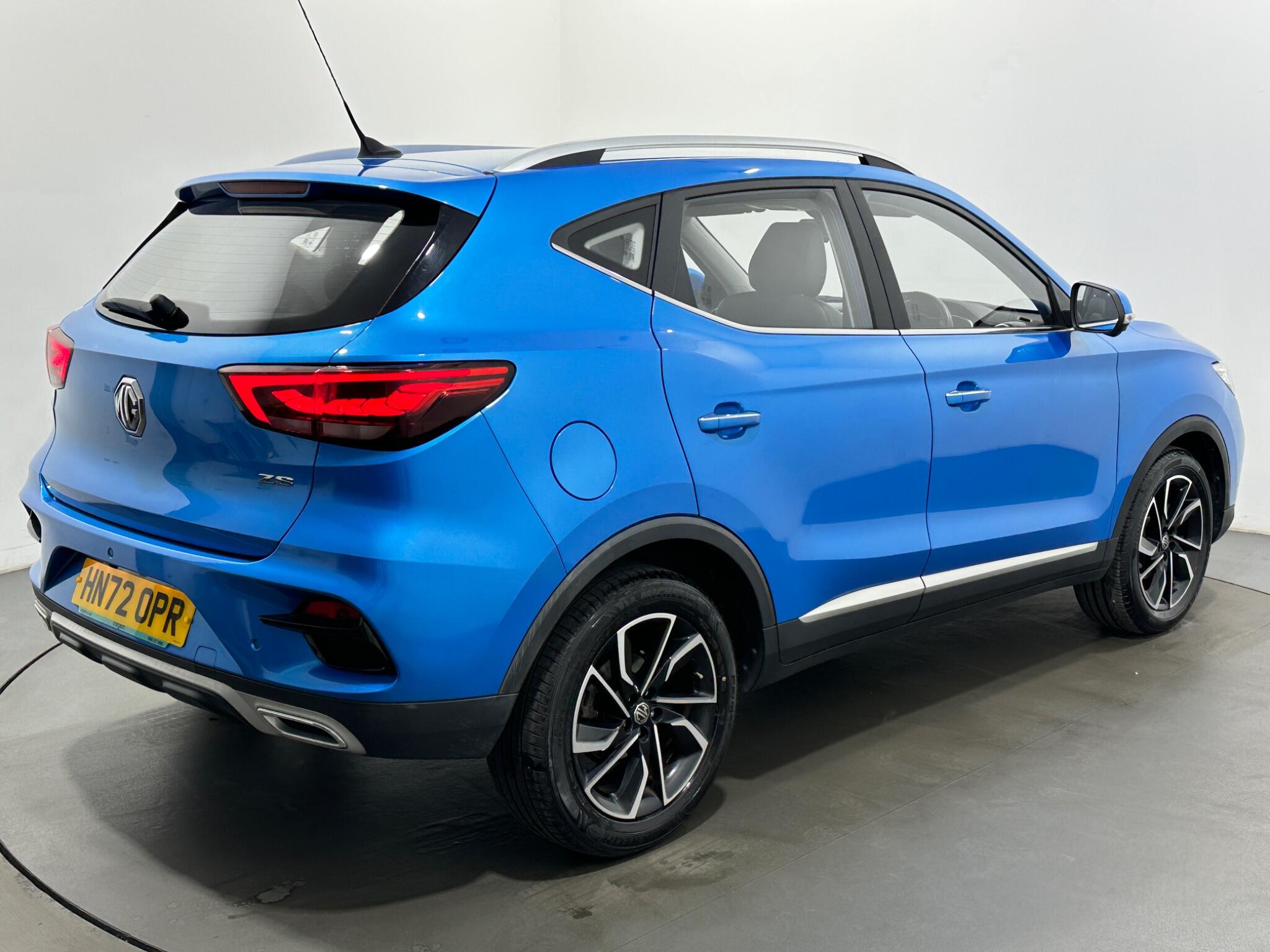 MG ZS view 51