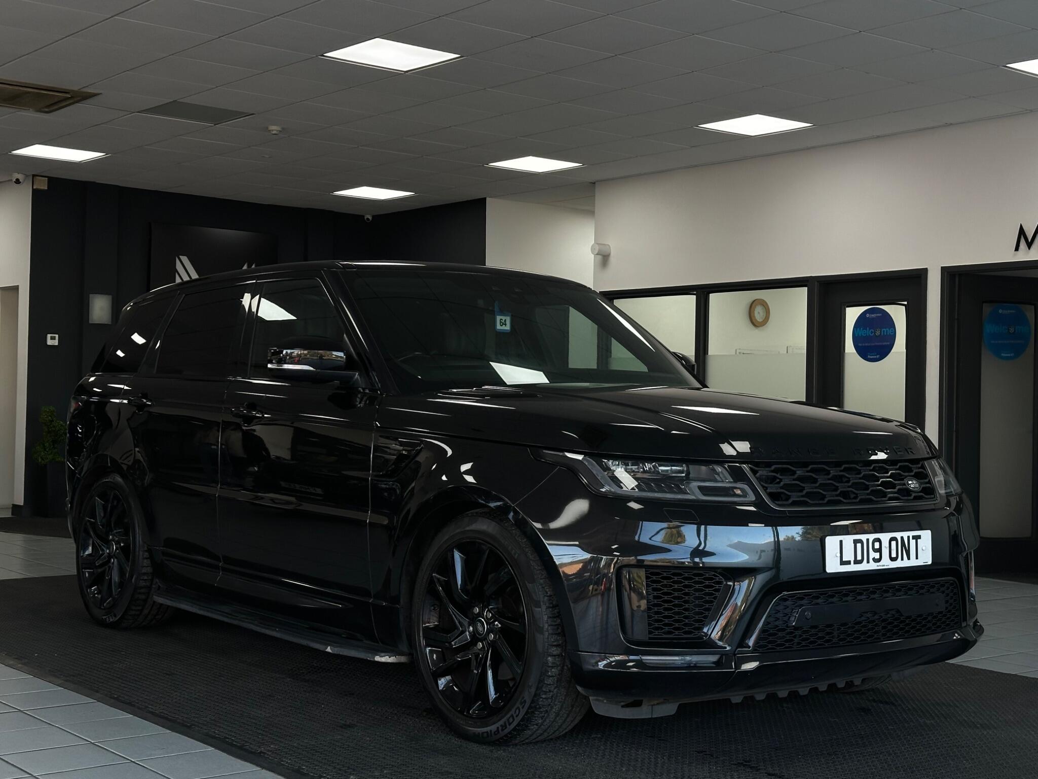 Land Rover Range Rover Sport view 3