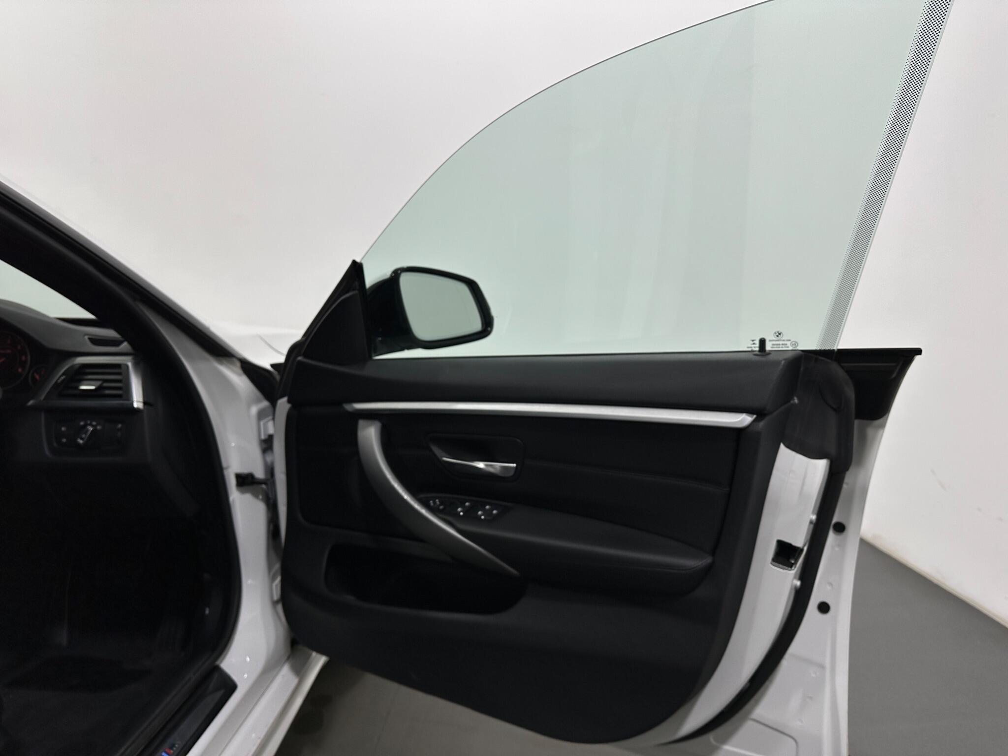 BMW 4 Series view 32