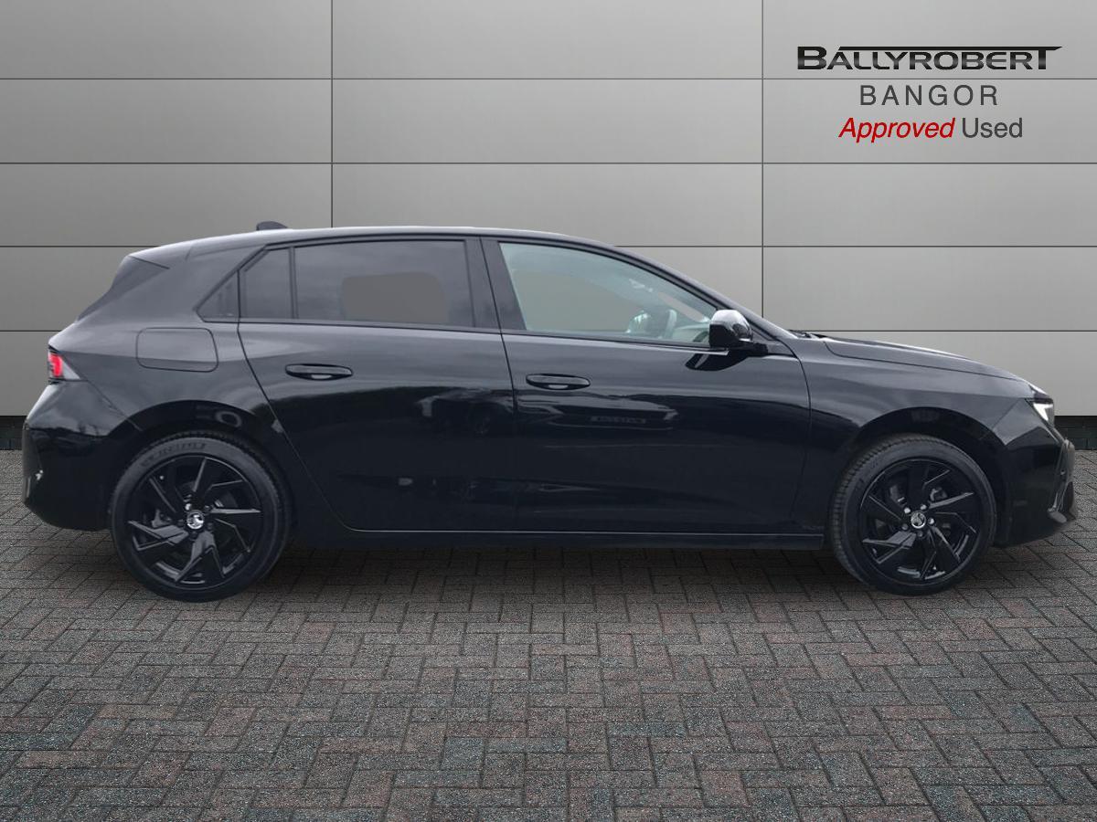 Vauxhall Astra view 9