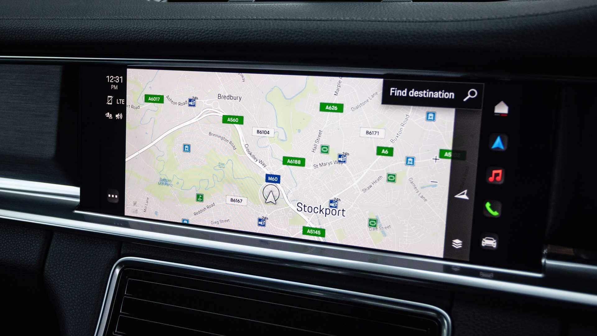 Porsche Panamera view 19