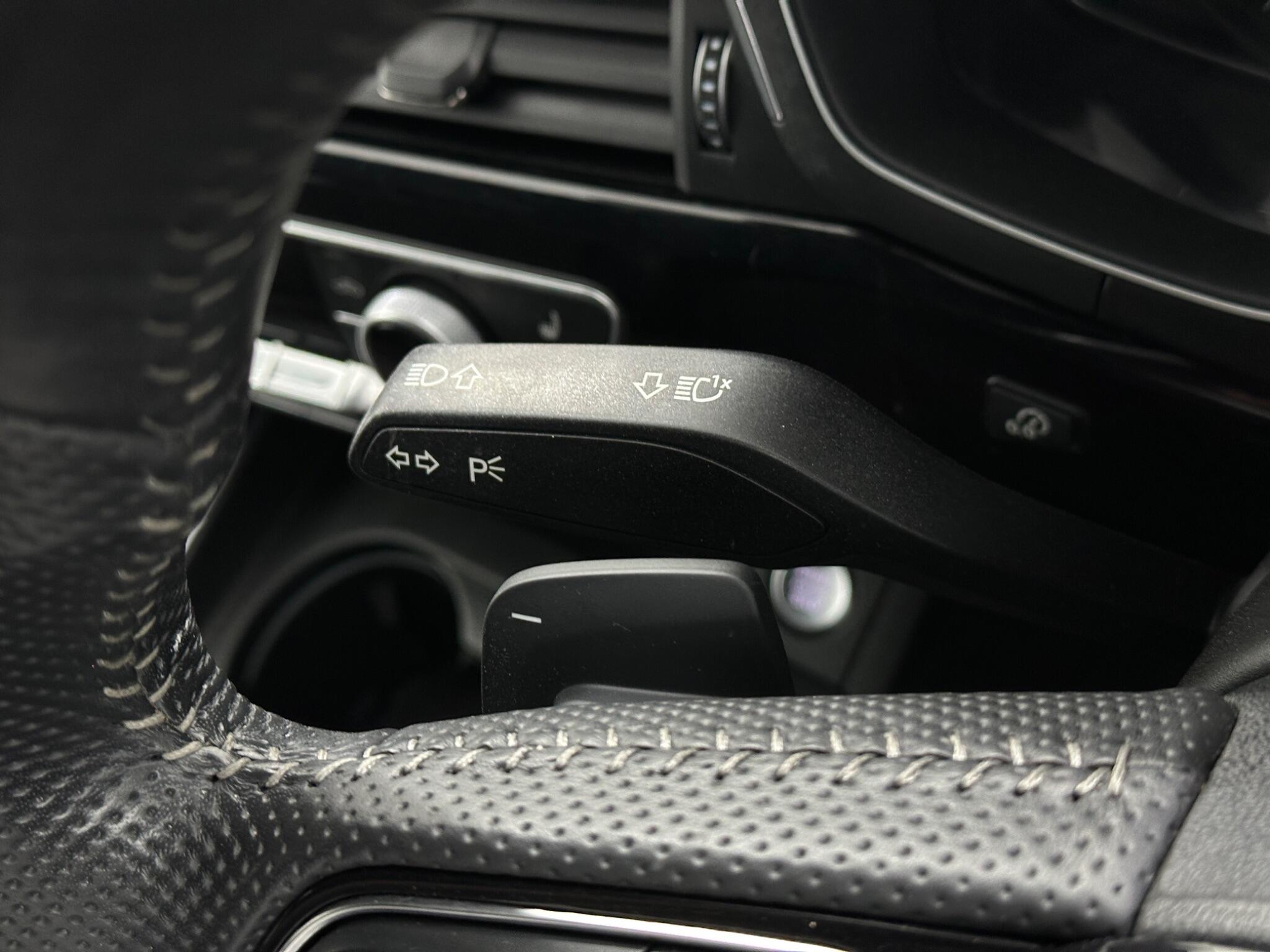 Audi A4 view 14