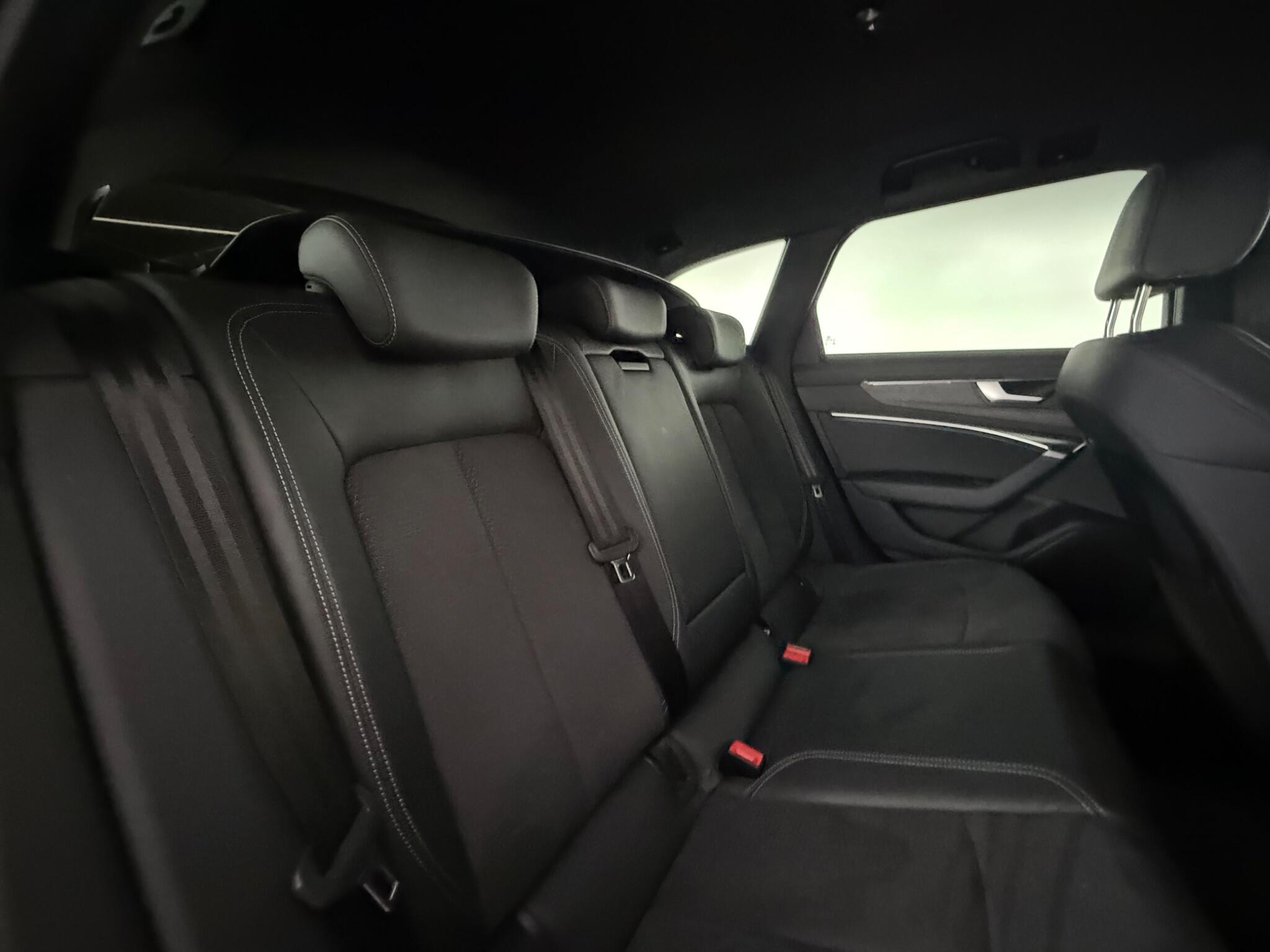 Audi A6 view 31