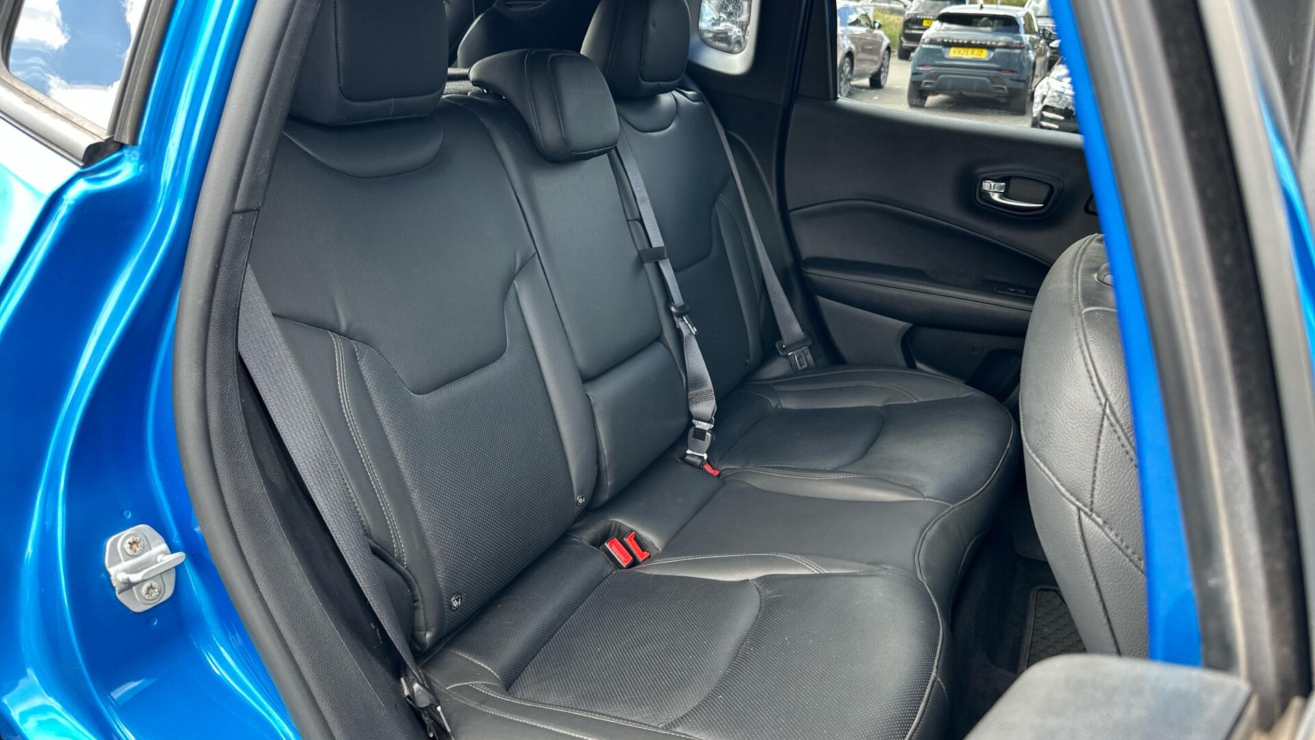 Jeep Compass view 43