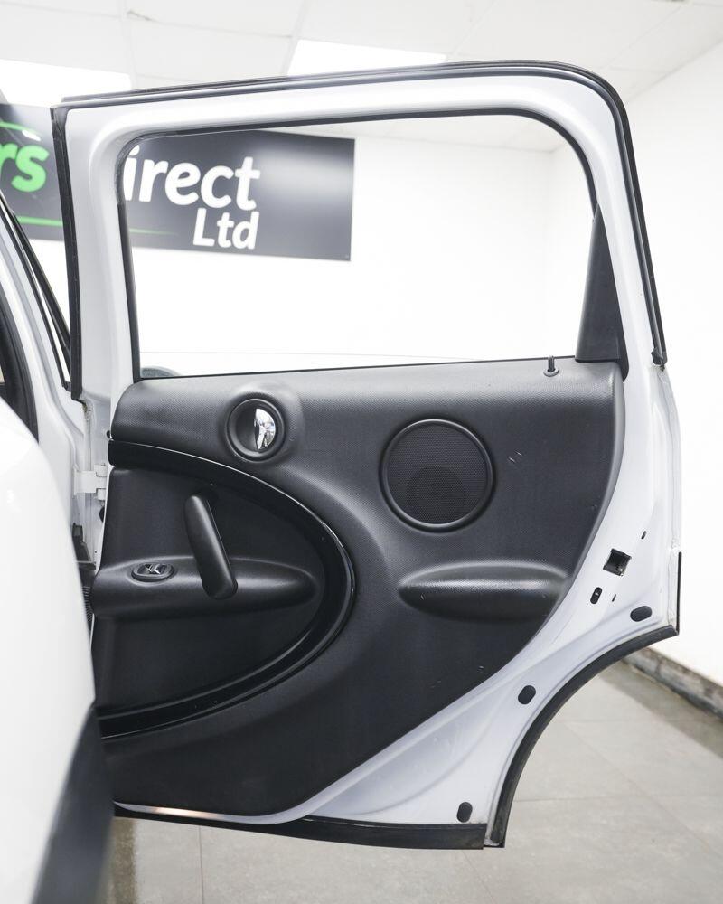 MINI Countryman view 14