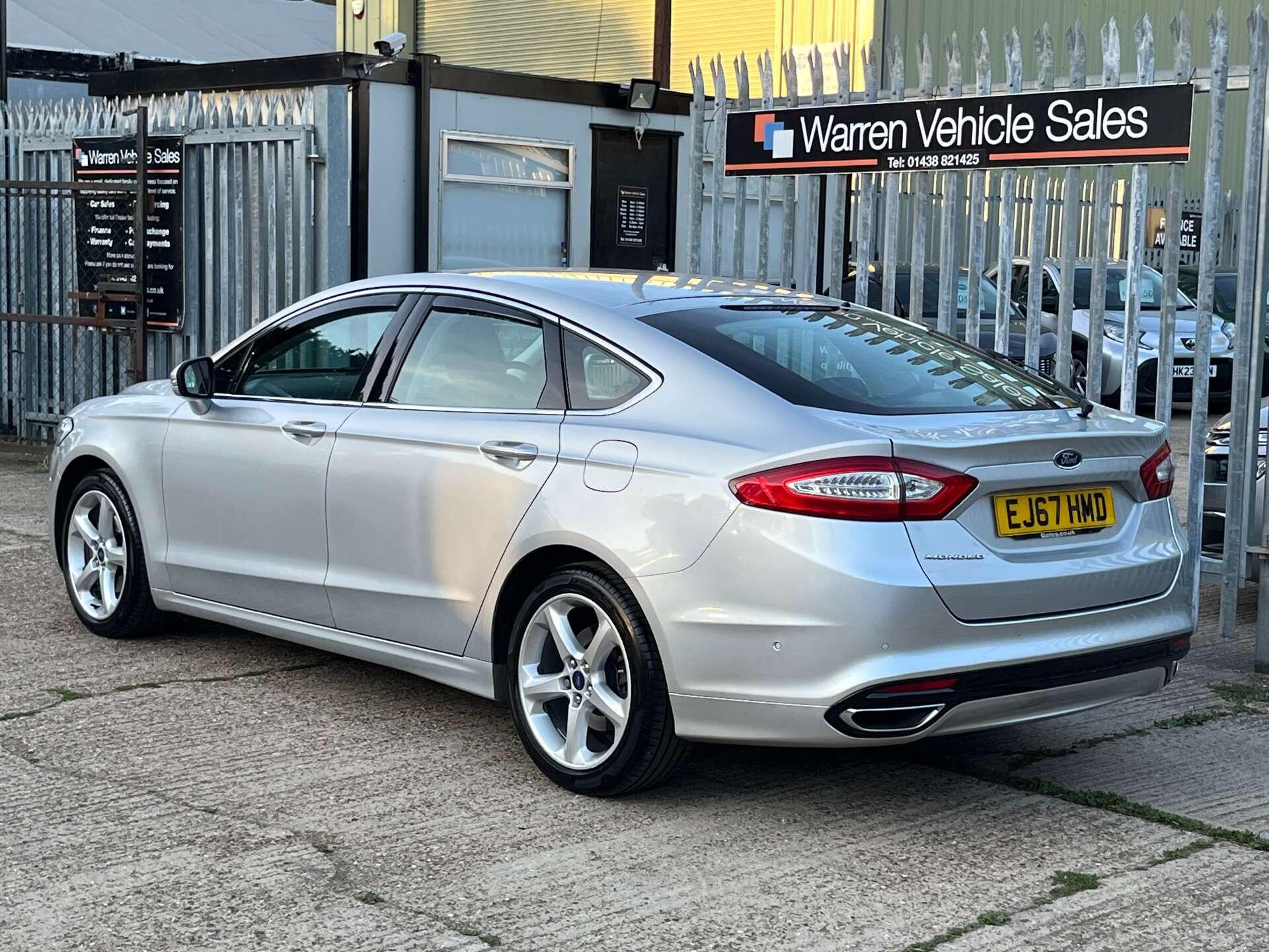 Ford Mondeo view 8