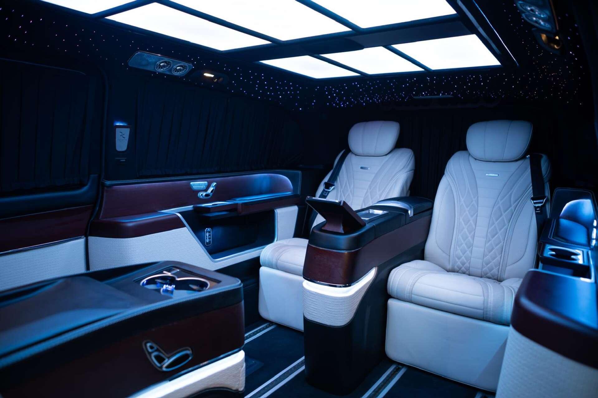 Mercedes-Benz V Class view 4