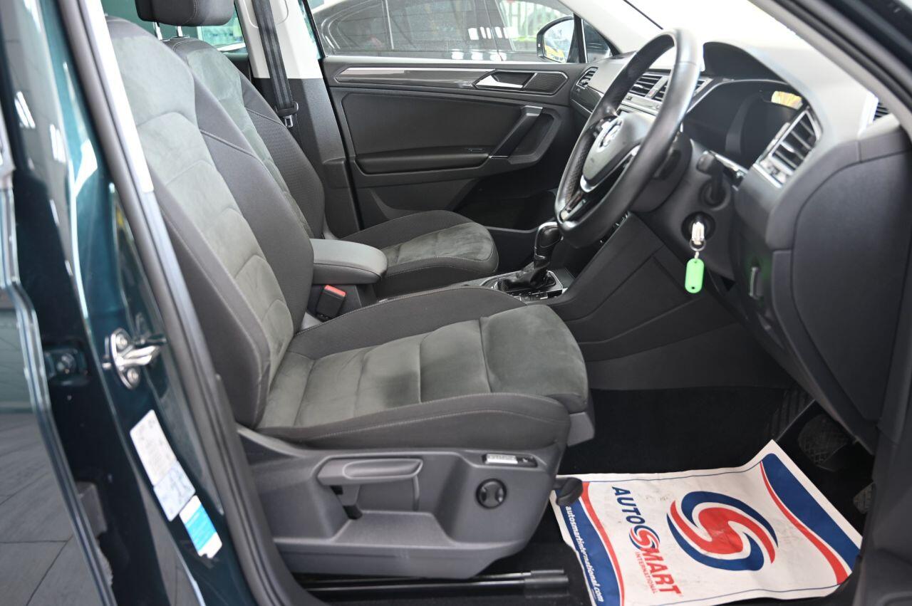 Volkswagen Tiguan view 17