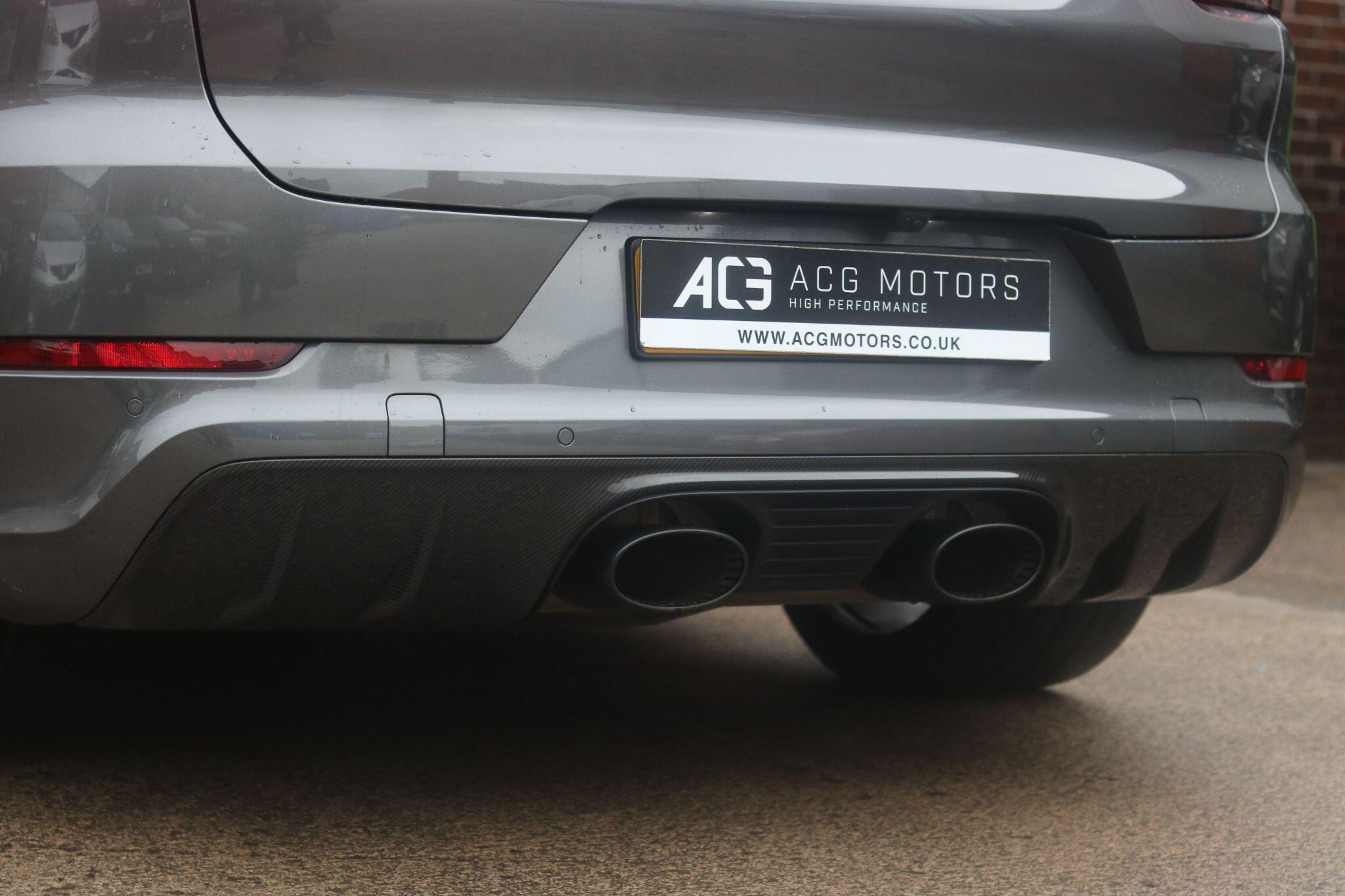 Porsche Cayenne view 6
