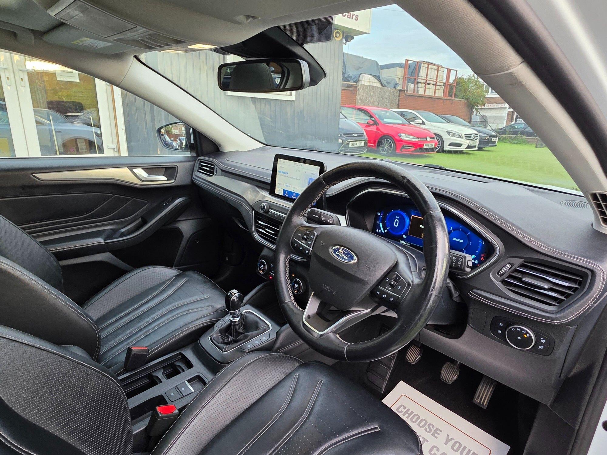 Ford Focus view 34