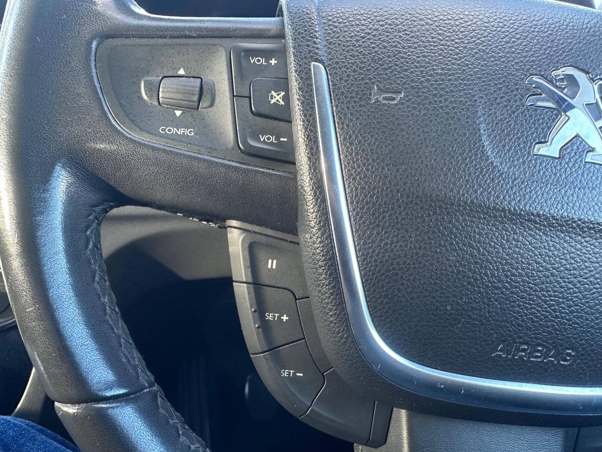 2012 Peugeot 508 image 21