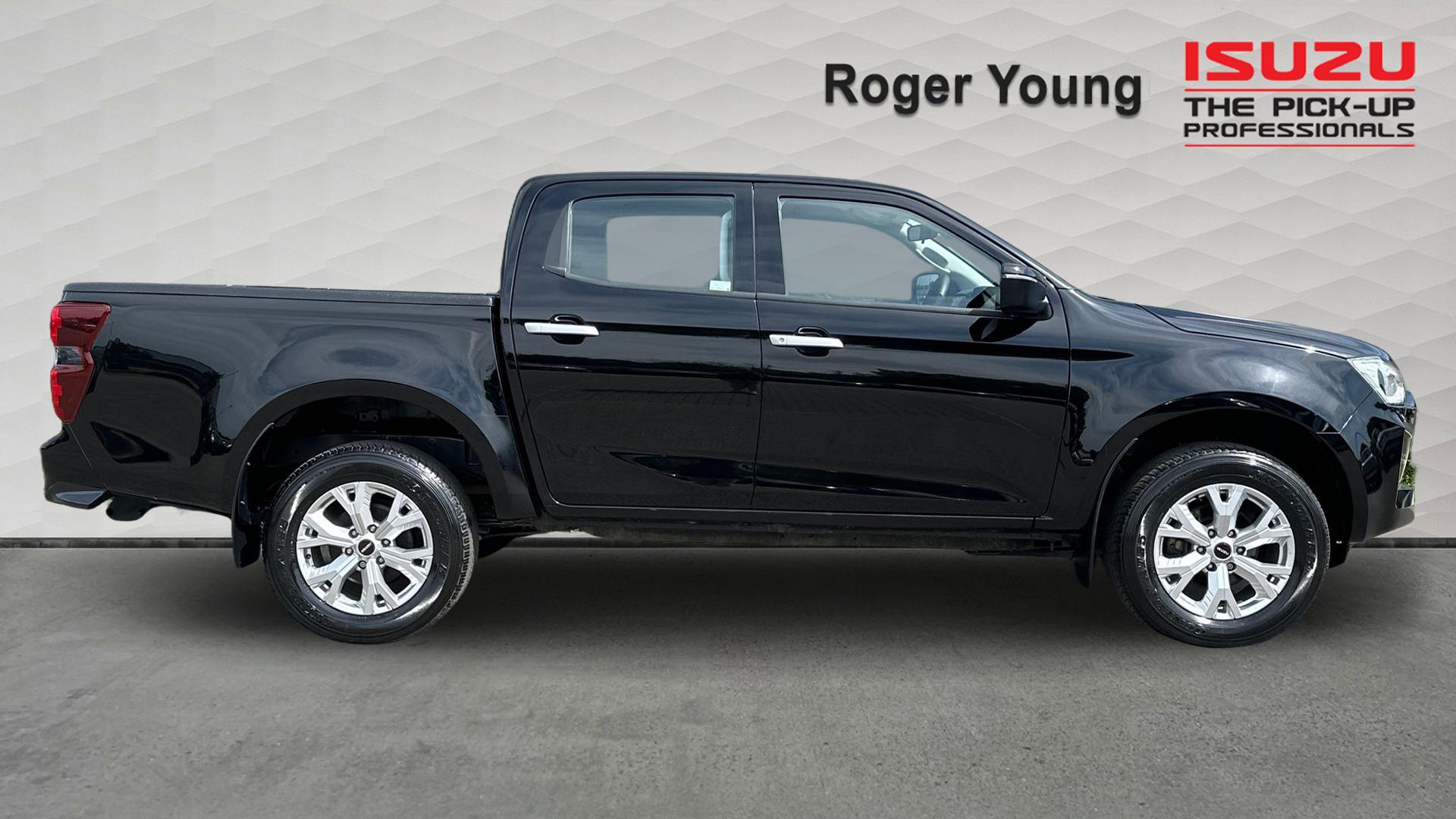 Isuzu D-Max view 5