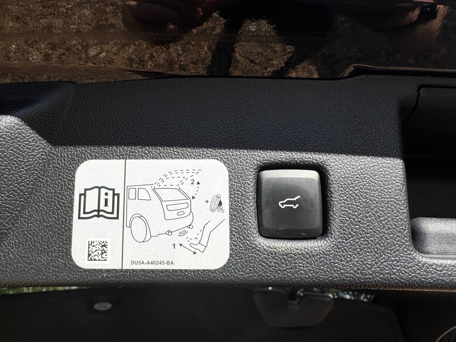 Ford Kuga view 18