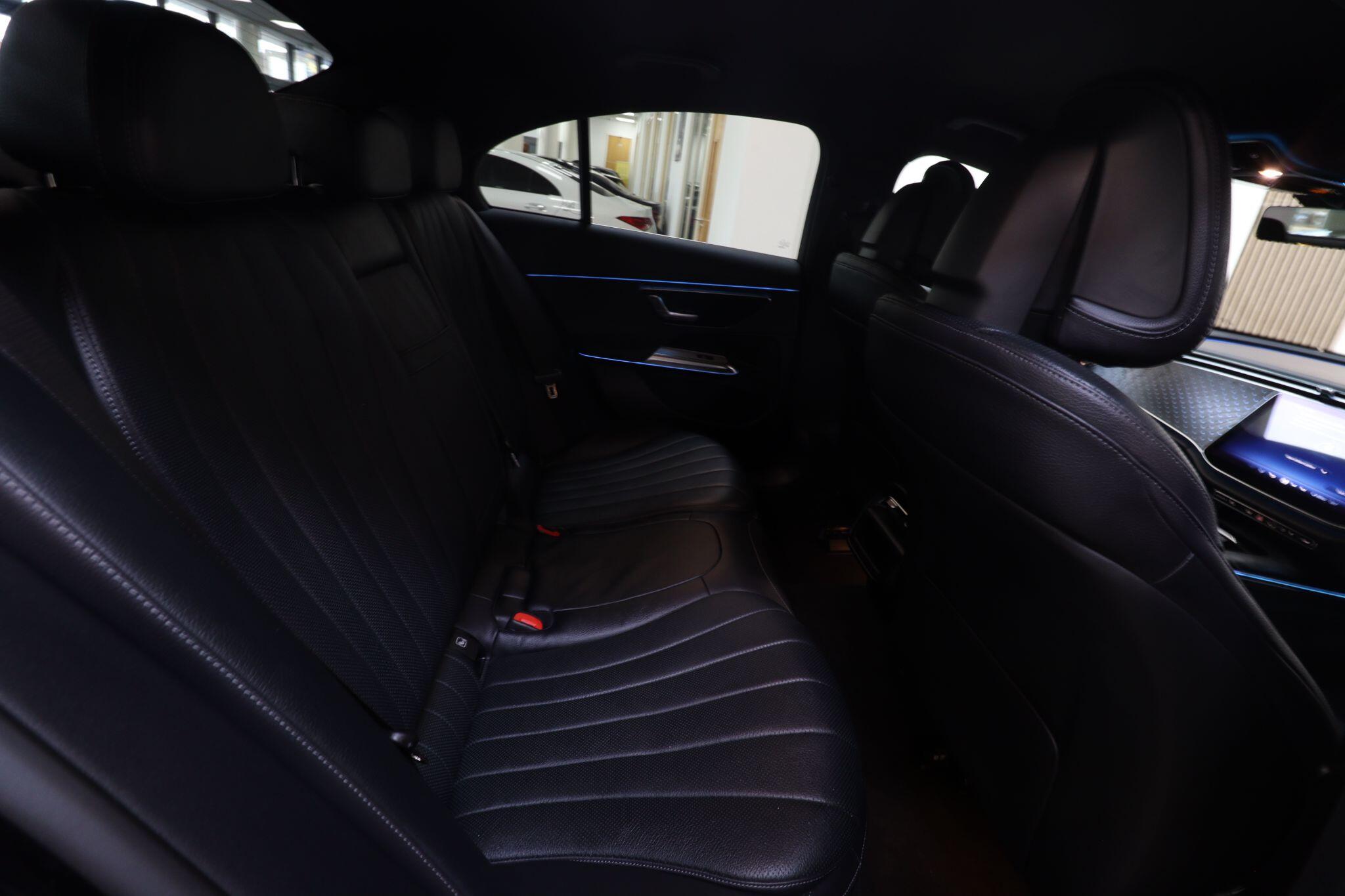 Mercedes-Benz E Class view 16