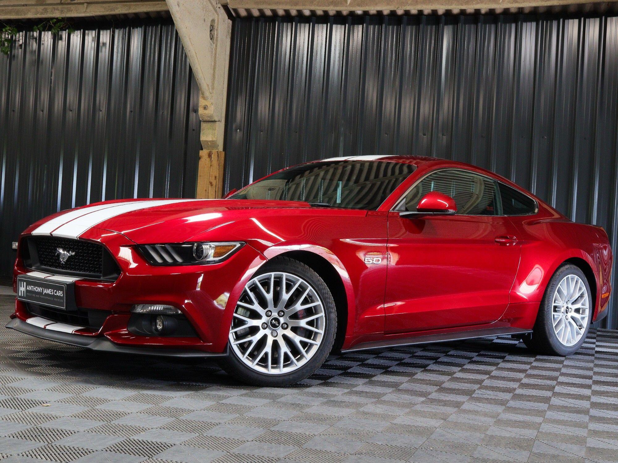 Ford Mustang view 8