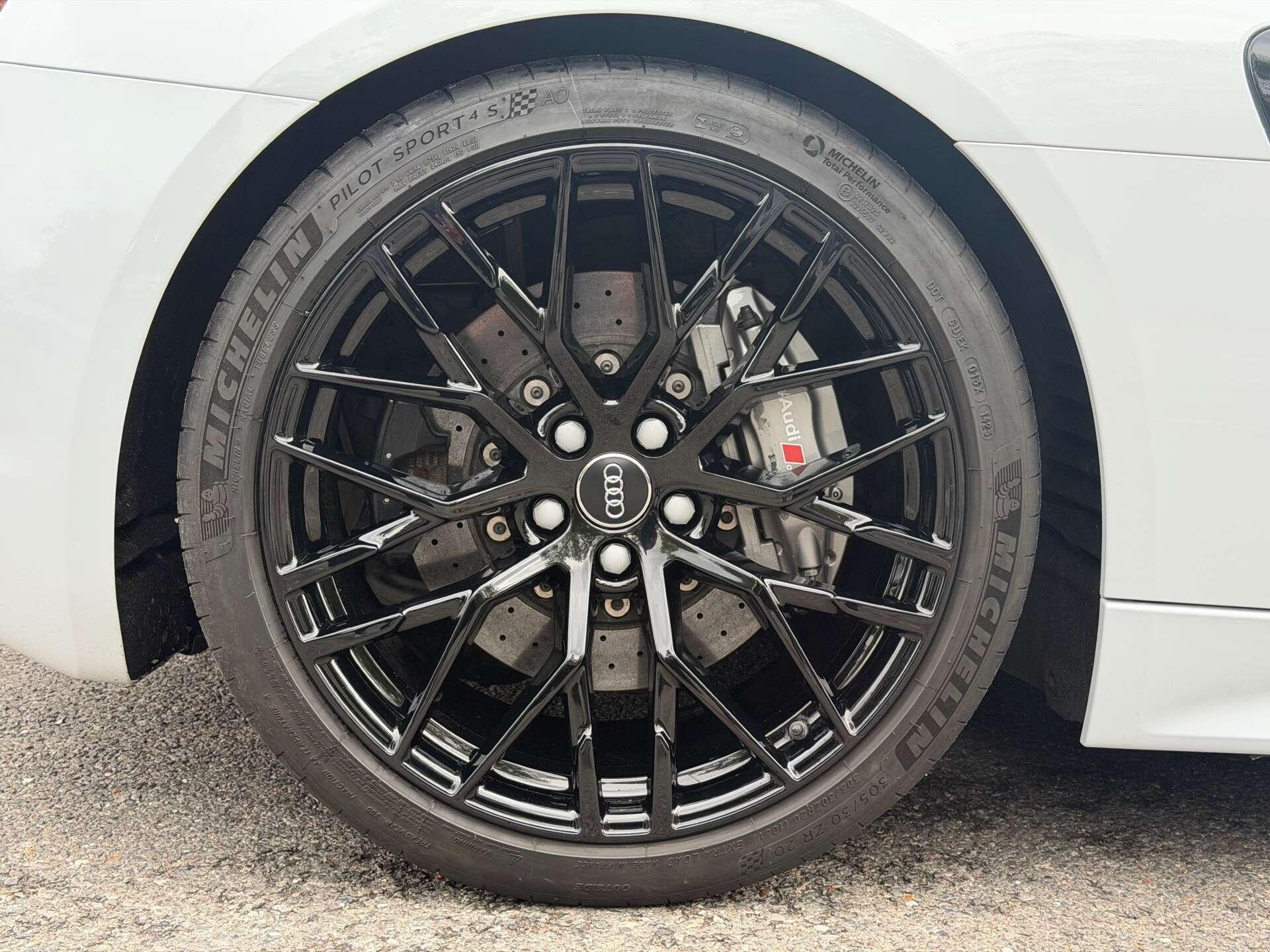 Audi R8 view 47