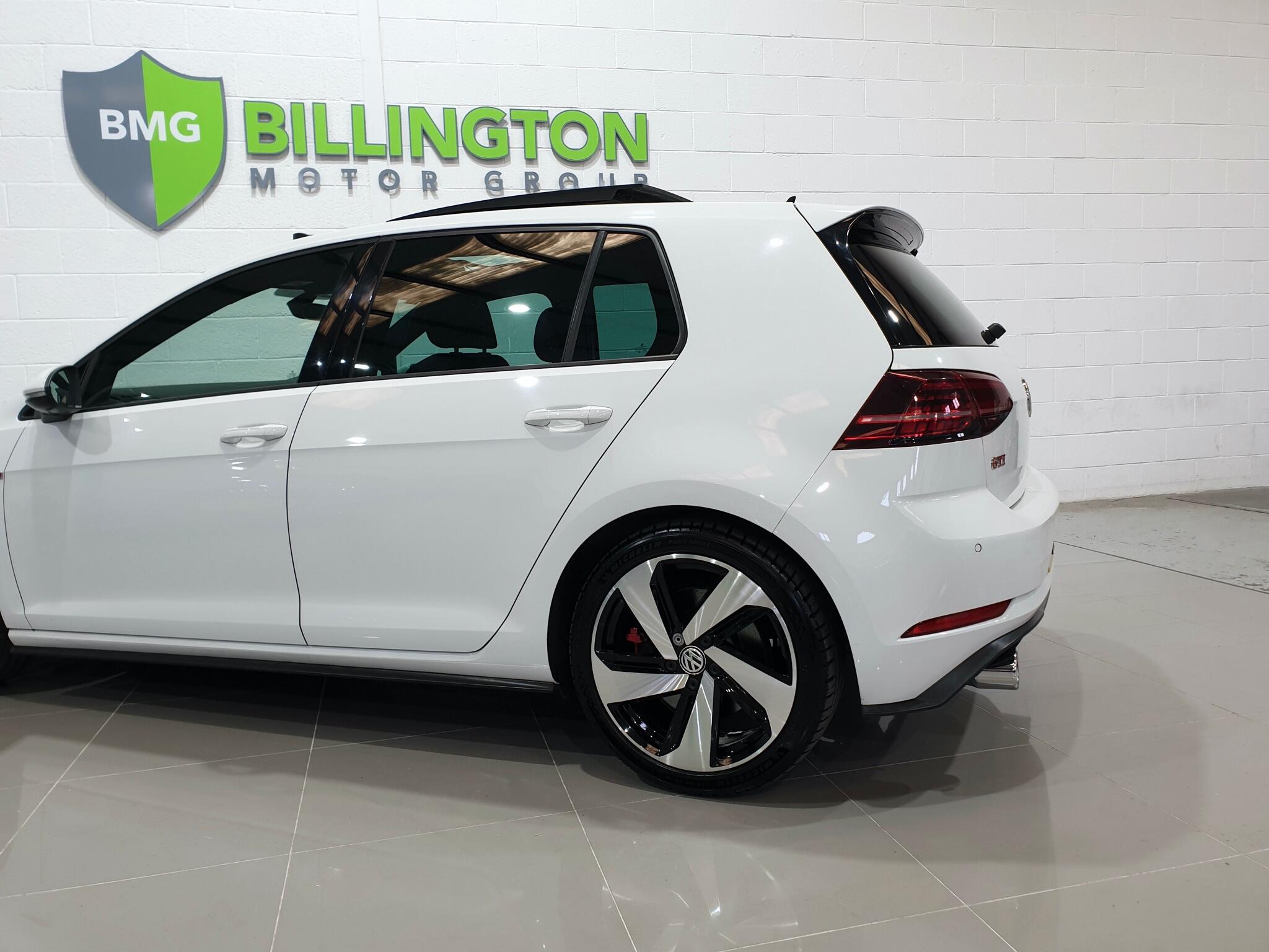 Volkswagen Golf view 25
