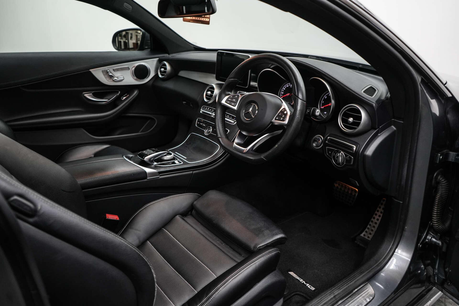 Mercedes-Benz C-Class view 14