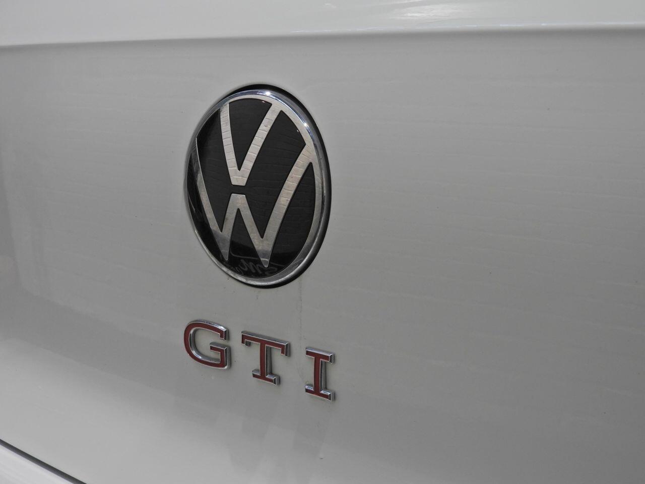 Volkswagen Golf view 40