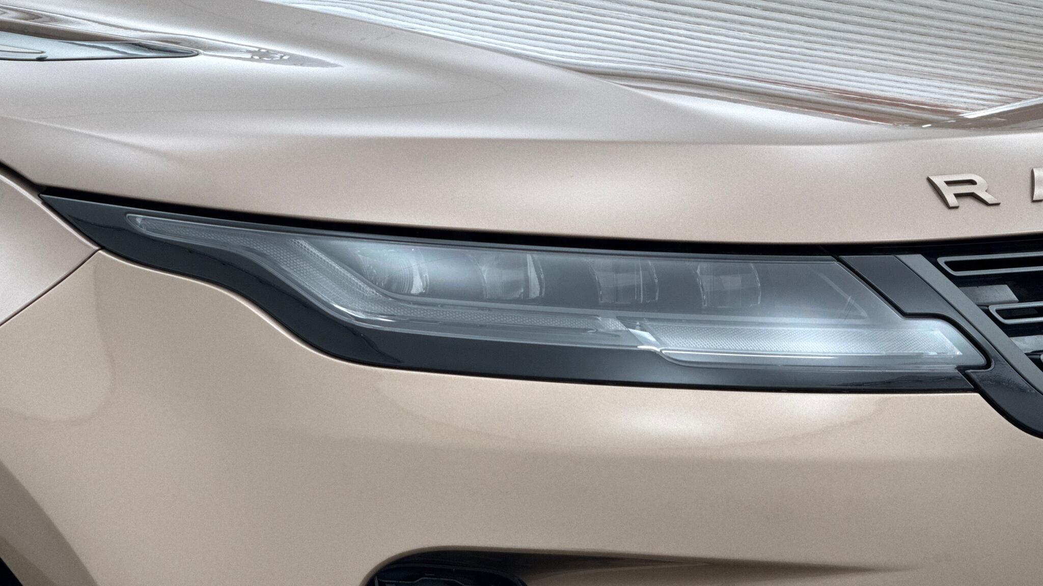 Land Rover Range Rover Evoque view 17