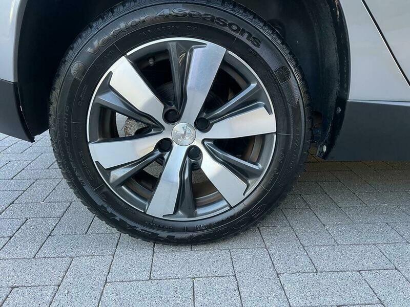 2016 Peugeot 2008 1.2 PureTech Allure Euro 6 (s/s) 5dr • 15,159 miles image 26