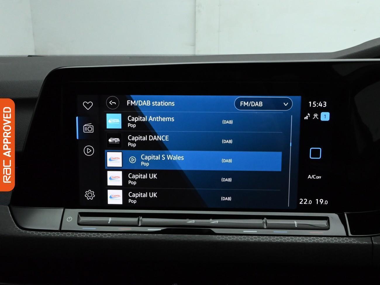Volkswagen Golf view 21