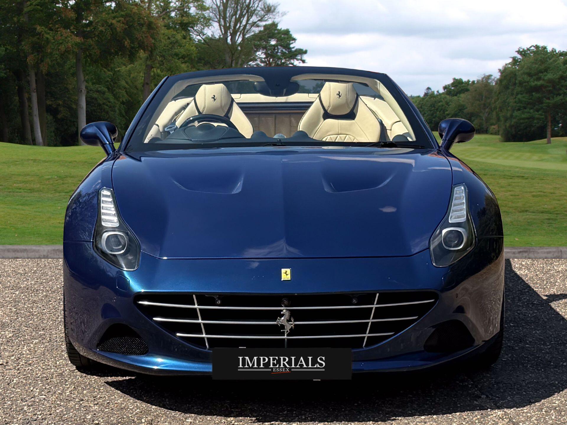 Ferrari California view 10