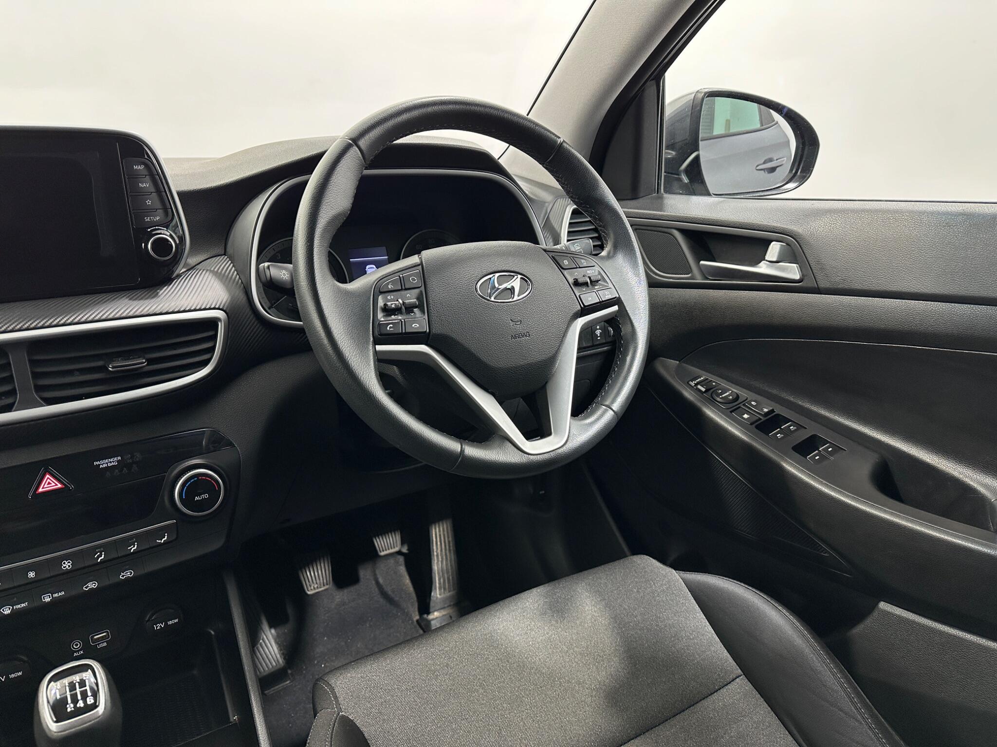 Hyundai Tucson view 12