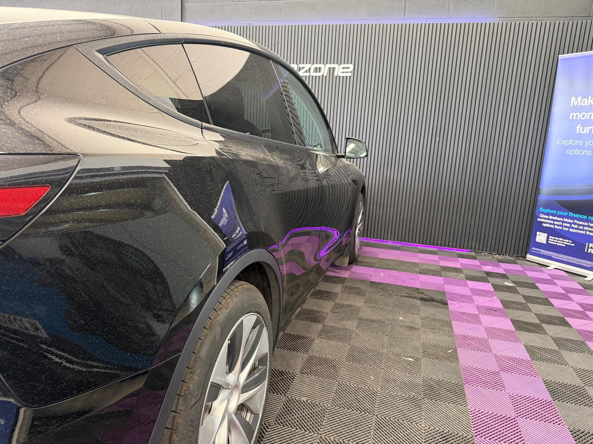 Tesla Model Y view 25
