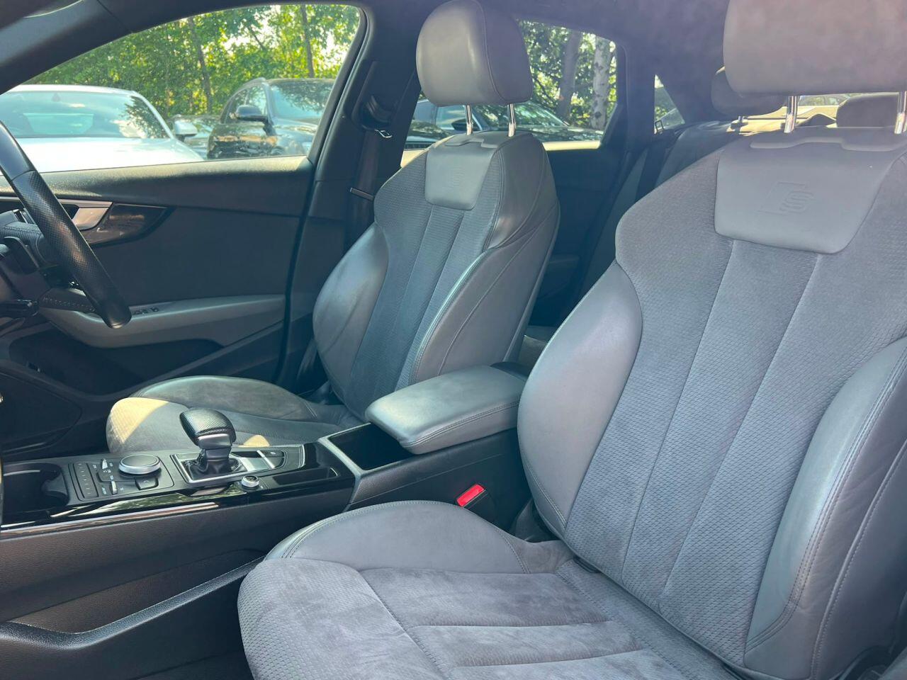Audi A4 view 18