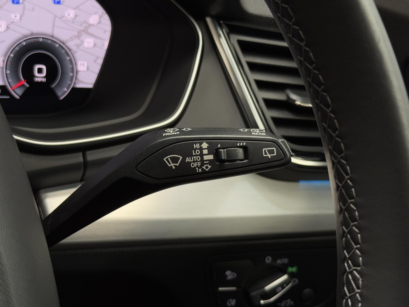 Audi Q5 view 42