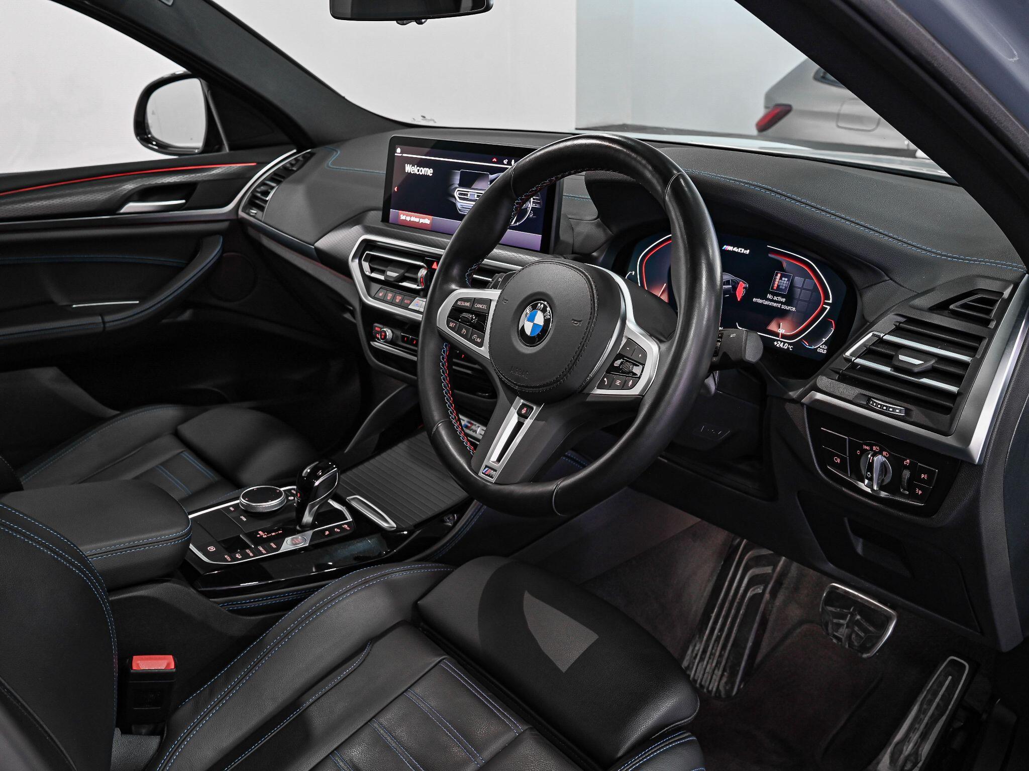 BMW X4 view 2