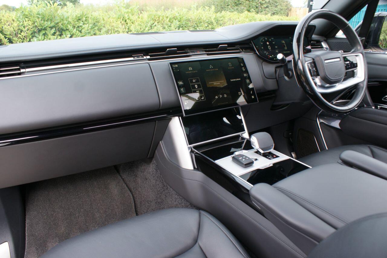 Land Rover Range Rover view 27
