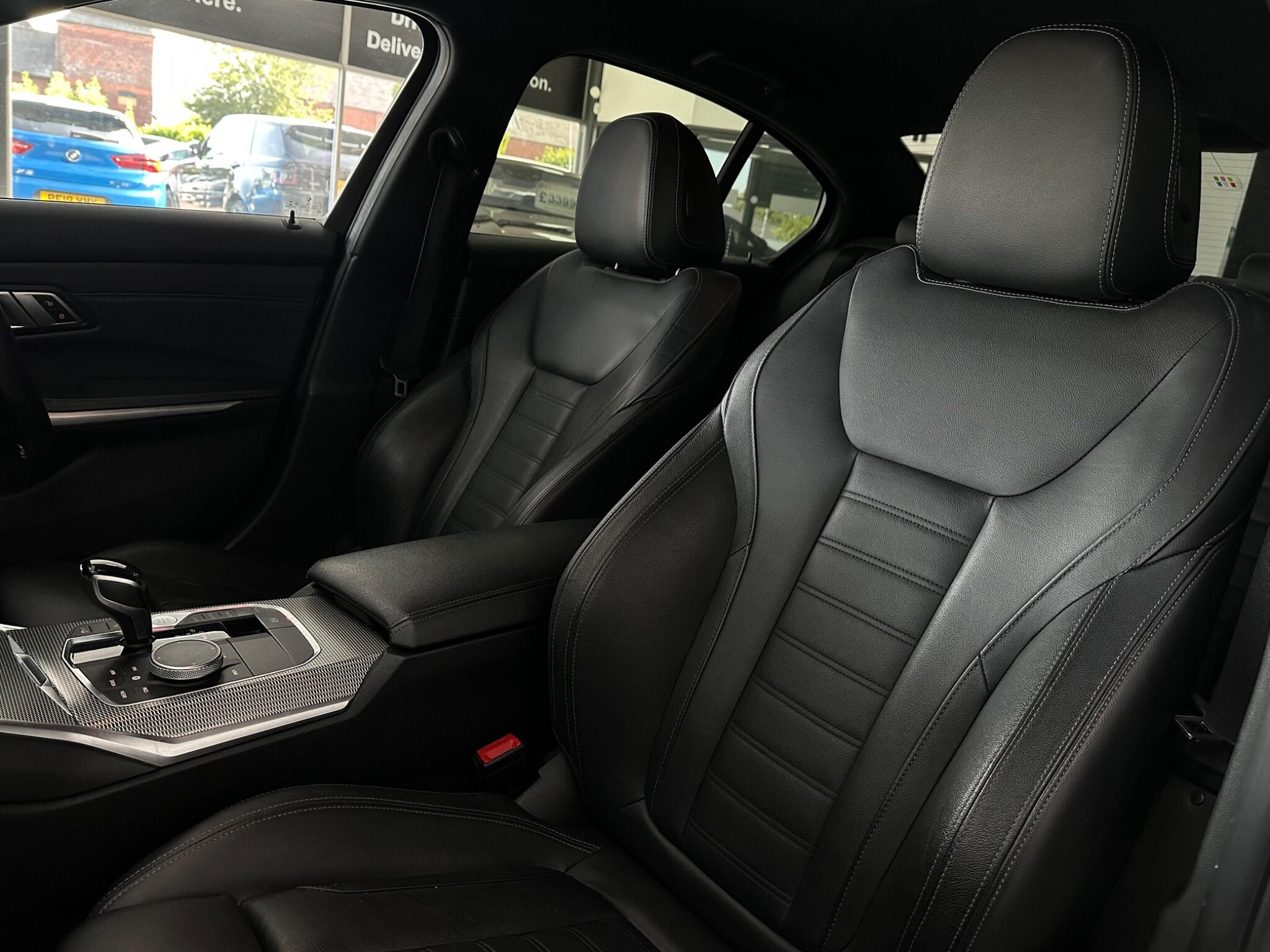 BMW 3 Series view 41