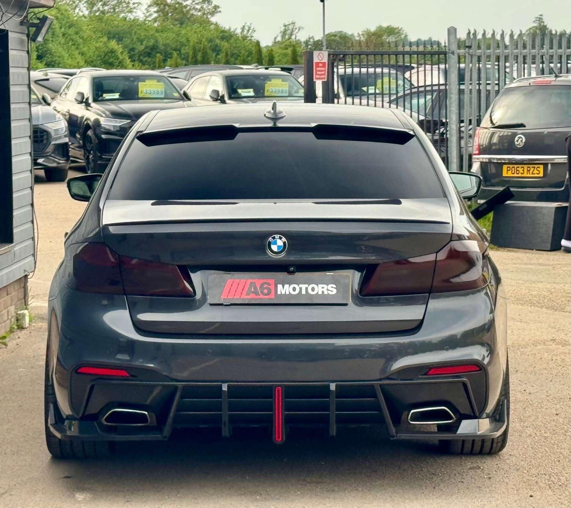 BMW 5 Series view 11