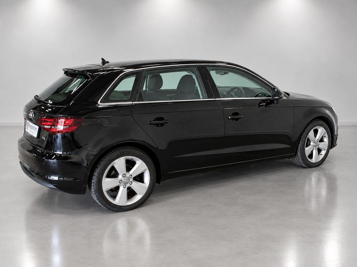 Audi A3 view 11