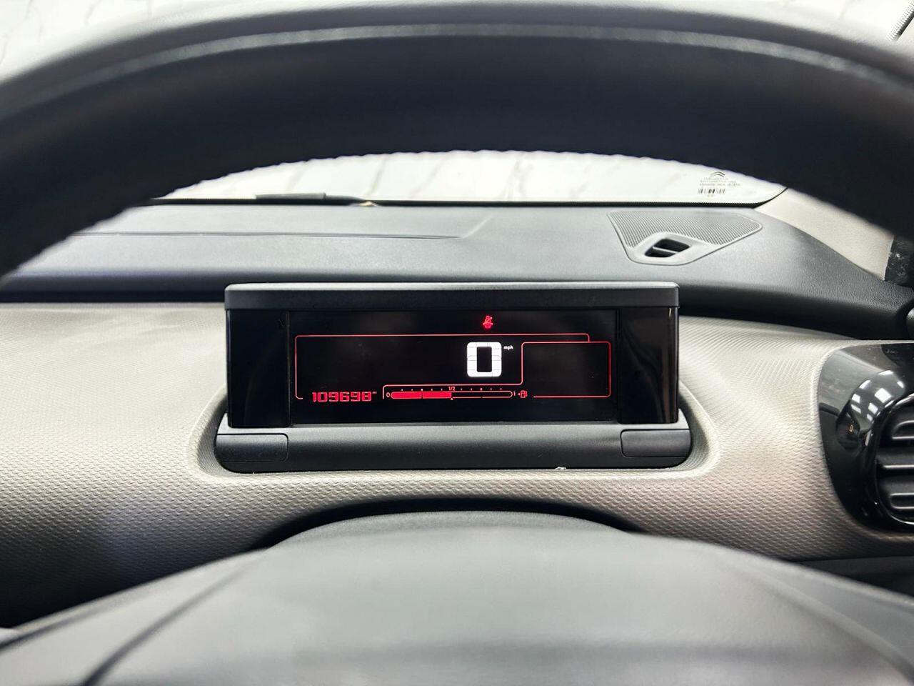 Citroen C4 Cactus view 16