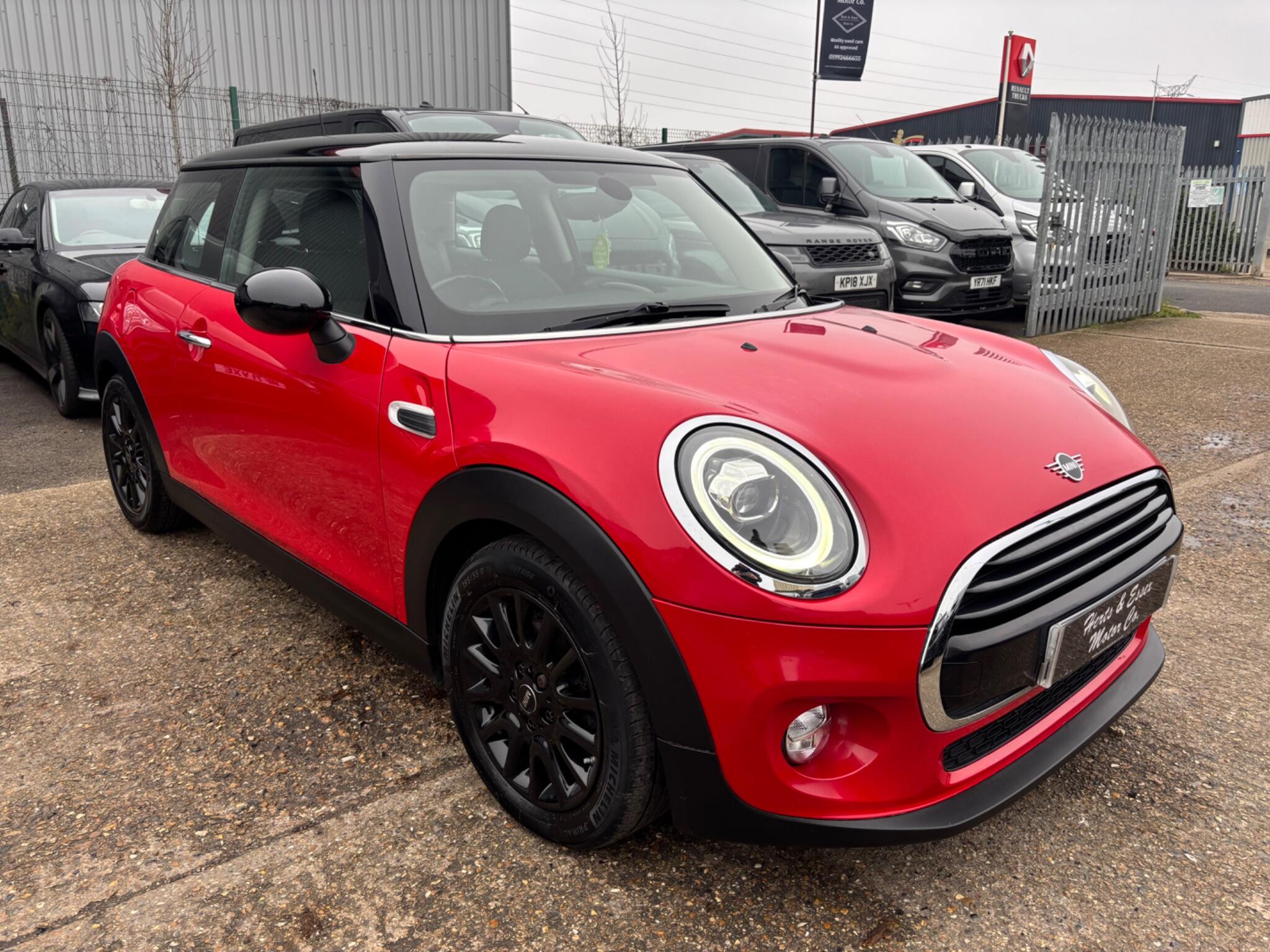 Mini Cooper view 3